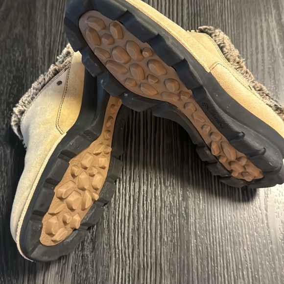 NWOB🍍 Columbia Cortina Suede Mules Size 8 Slip on Shoes🍍 - Picture 4 of 4